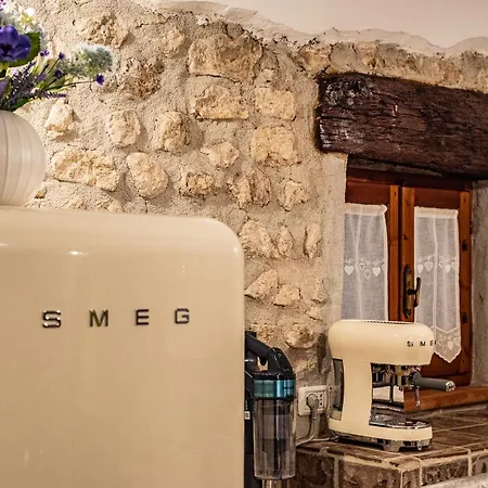 Lägenhet La Casa Nella Pietra Gargano