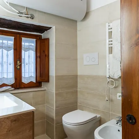 Lägenhet La Casa Nella Pietra Gargano Vico Del Gargano